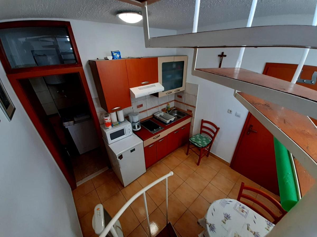 Rosmarinus Rubic Studio Split Exteriér fotografie
